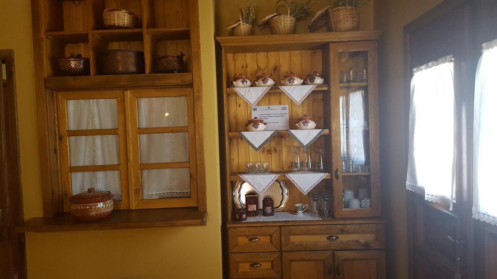 Traditional Guesthouse Marousio Rodavgi Екстер'єр фото